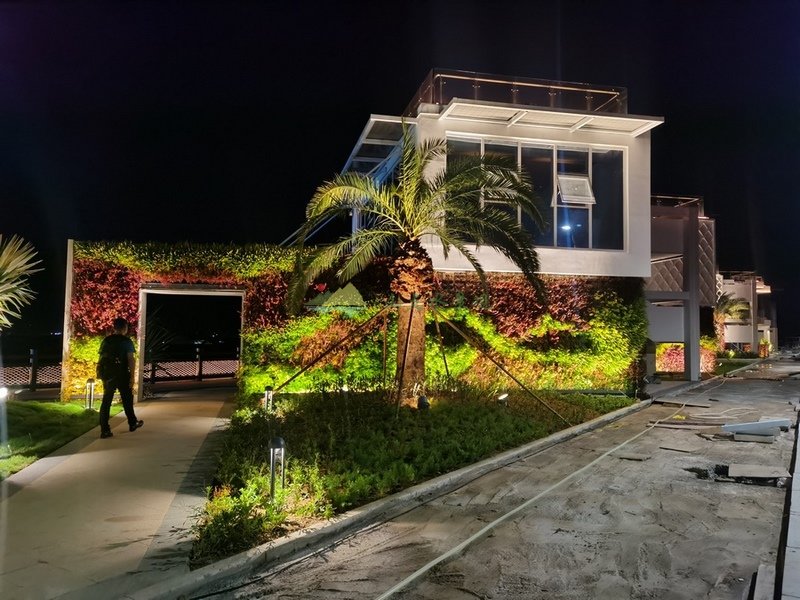 桂山岛别墅垂直绿化，将建筑物融入大自然
