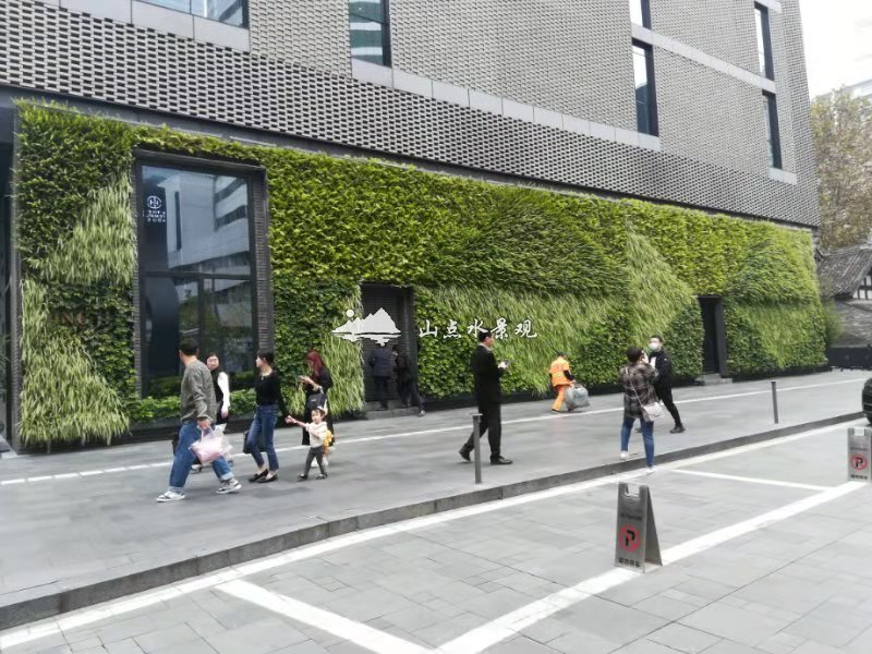 博舍酒店建筑外墙垂直绿化景观