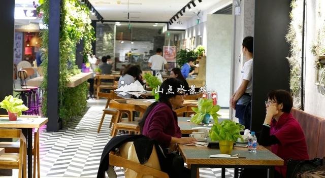 雾霾这么大，一起去墙上种花养草啊！
