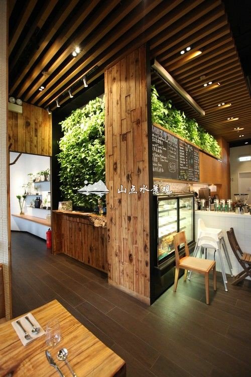 咖啡店、简餐店室内前台垂直绿化景观