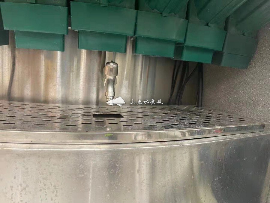 商场柱式植物墙，商业室内垂直绿化绿植景观